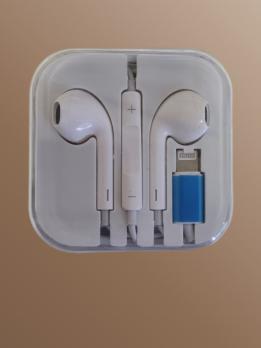 Проводные наушники с микрофоном с Lightning штекером для iphone 5-iphone 11 Pro Max серий (белые)
