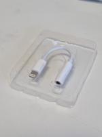 Аудиоадаптер Lightning на Jack 3.5 mm